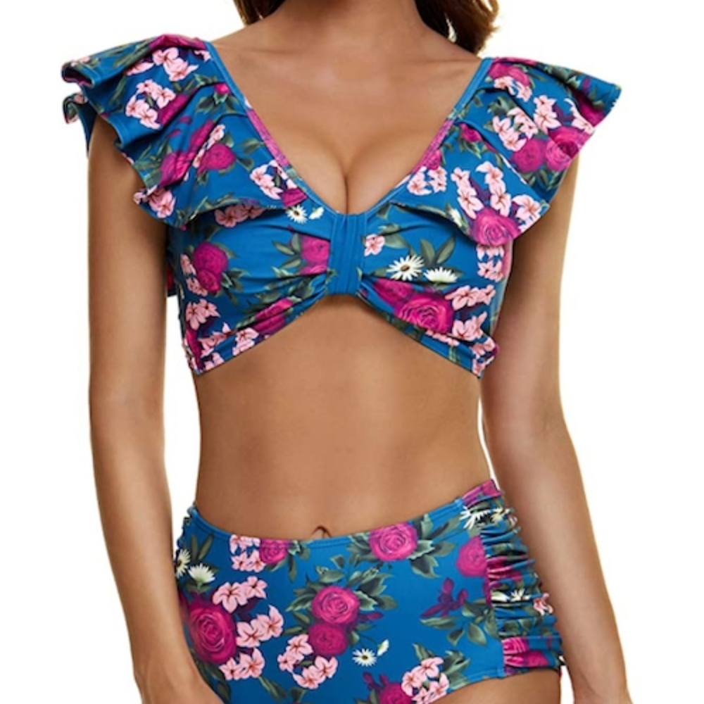 **NWT Peddney Floral 2- Piece swinsuit. **